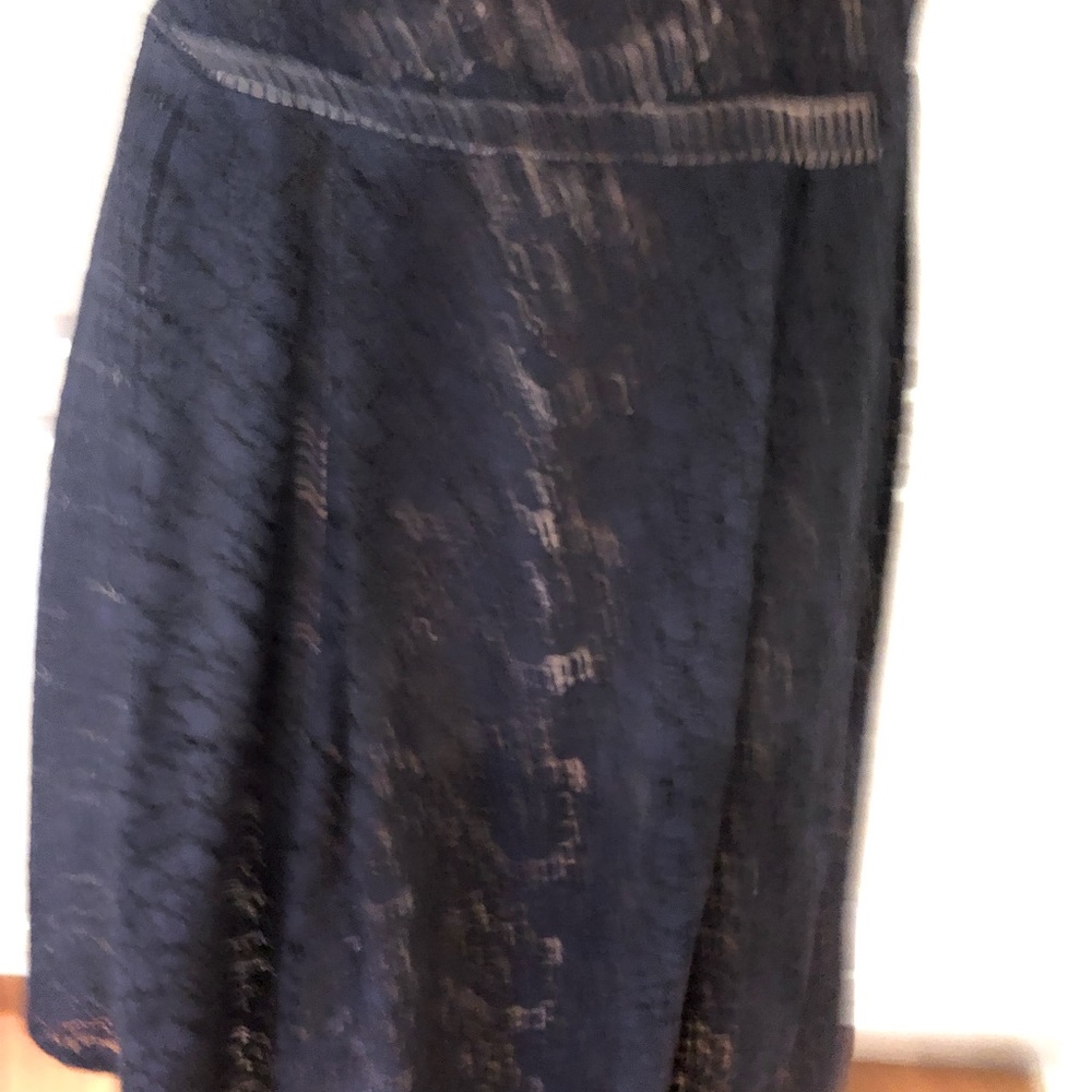 Beautiful and sexy lace dress size 12 - Picture 3 of 13
